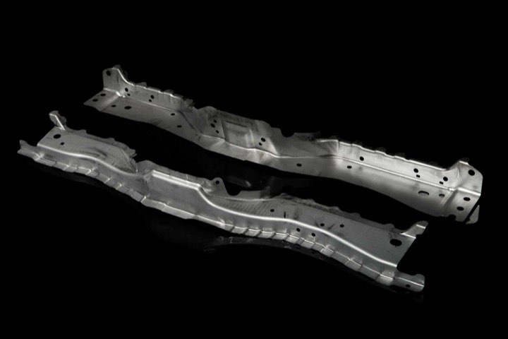 Precision metal part produced at Prototier-1