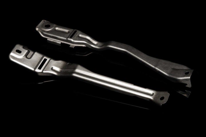 Precision metal part produced at Prototier-1